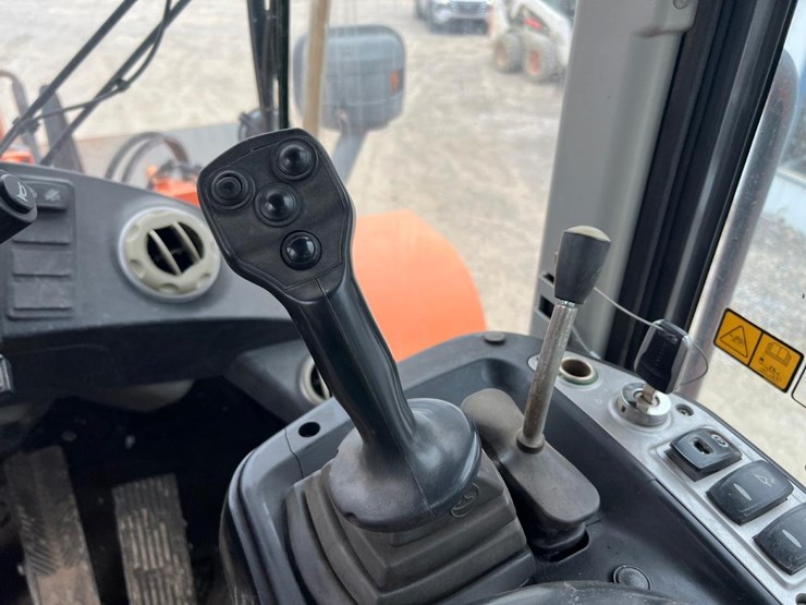 doosan-dl250-5-image-32