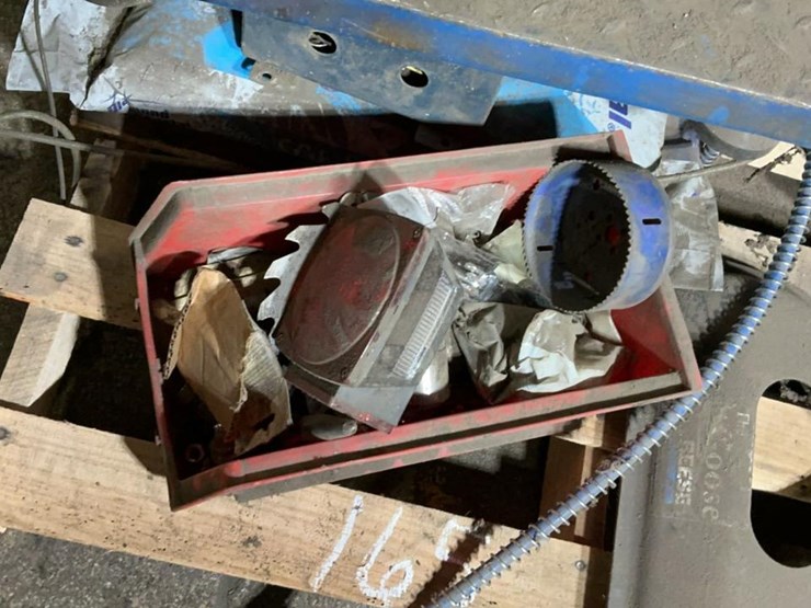 #165-•-trailer-hitch,-tires,-and-assorted-parts-image-4