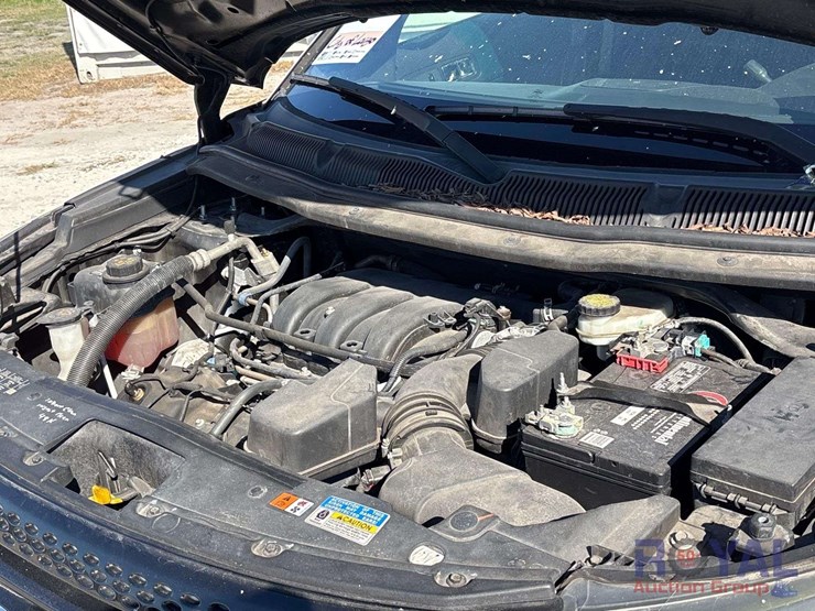 2015-ford-explorer-image-9