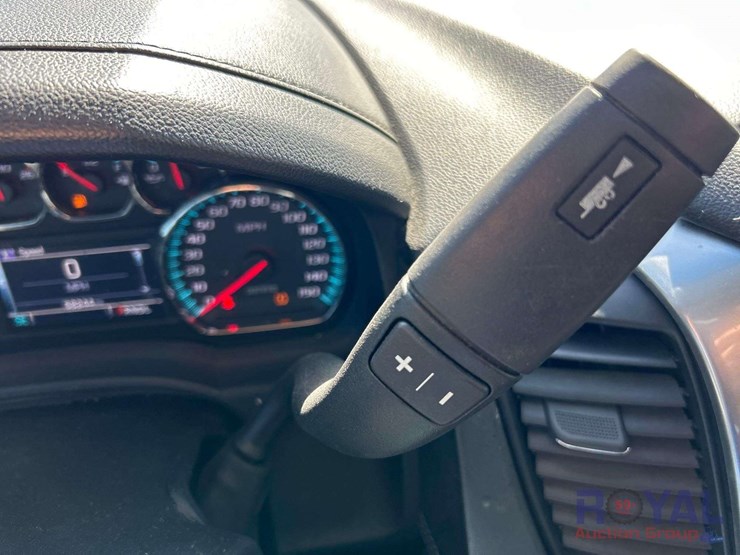 2018-chevrolet-tahoe-image-15