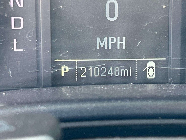 2017-chevrolet-silverado-image-6