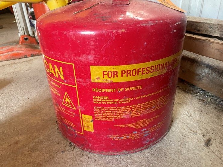 #1072-•-(2)-eagle-steel-gas-cans-image-8