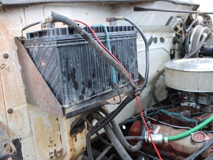 1982-international-s1700-image-41