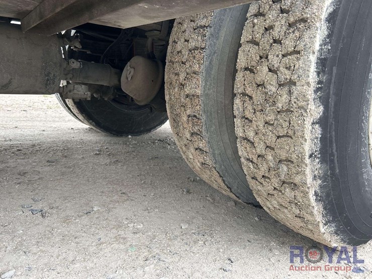 2012-freightliner-m2-106-asphalt-pothole-patcher-truck-image-33