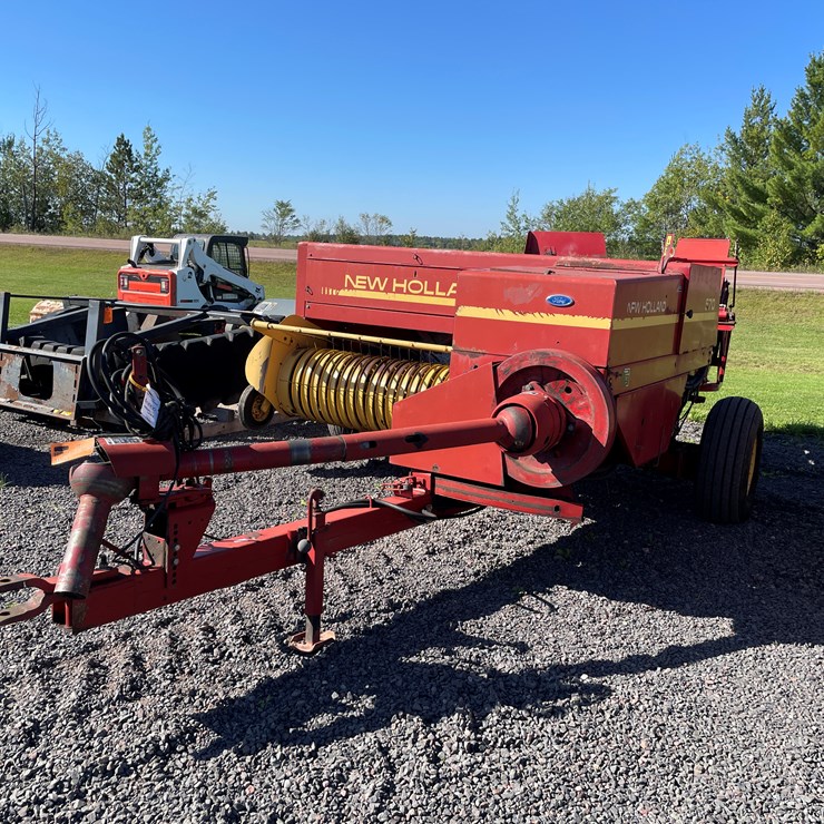 1990 NEW HOLLAND 570