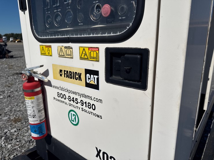 2007-caterpillar-xq20-image-8