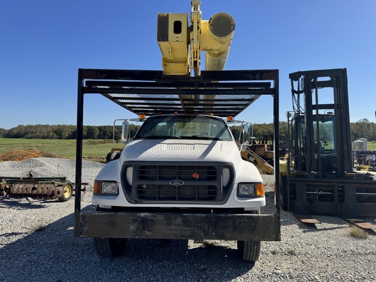 2001-ford-f700-image-2