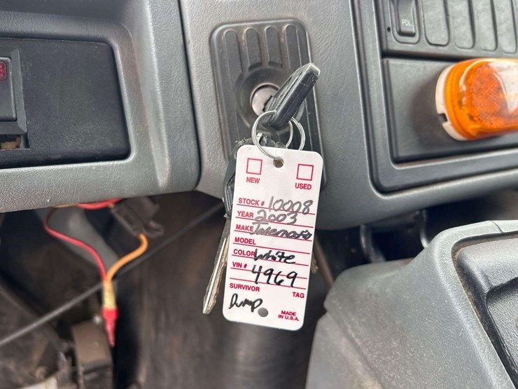 2003-international-7400-image-28