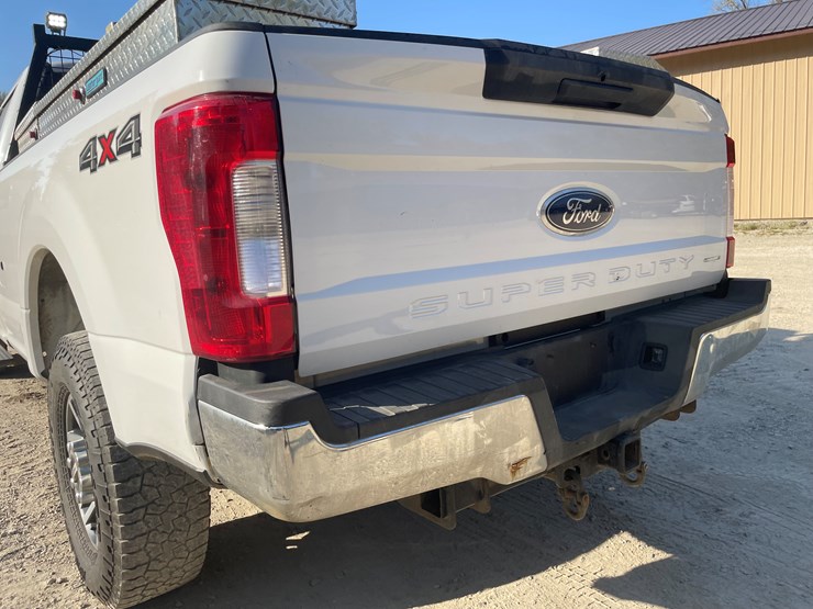 2017-ford-f250-xl-image-26