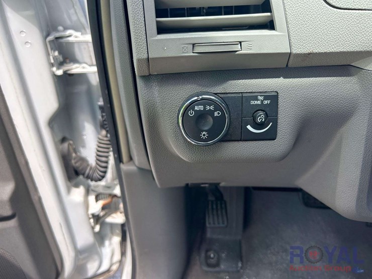 2009-chevrolet-traverse-ls-image-15