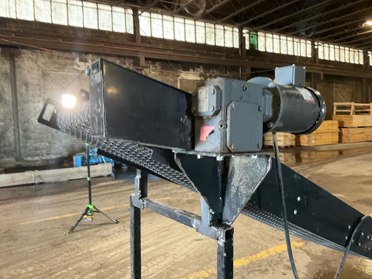 #138-•-wood-mizer-flat-and-elevated-belt-conveyor-image-9