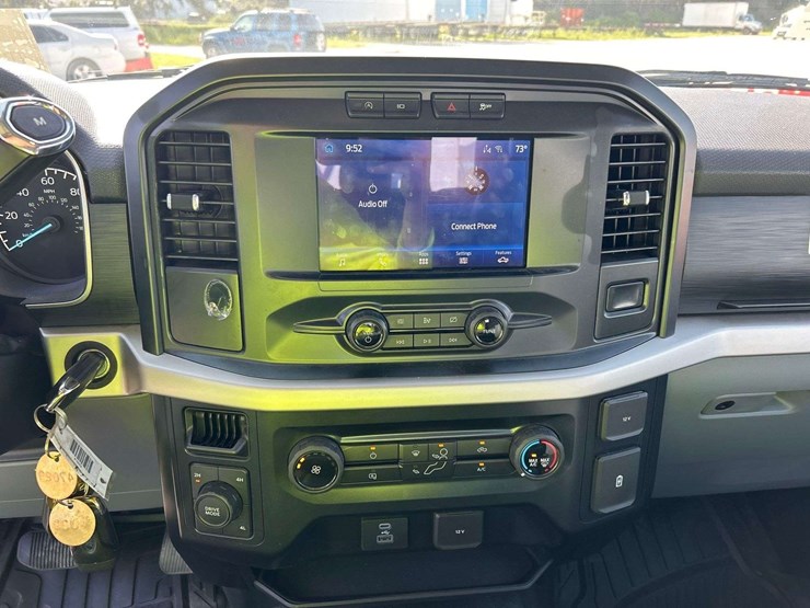 2021-ford-f150-image-18