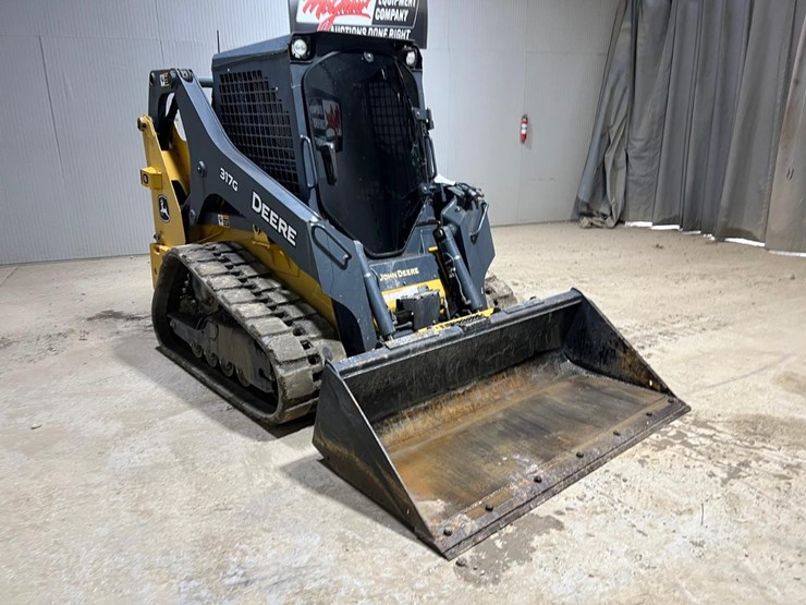 2018-deere-317g-image-7