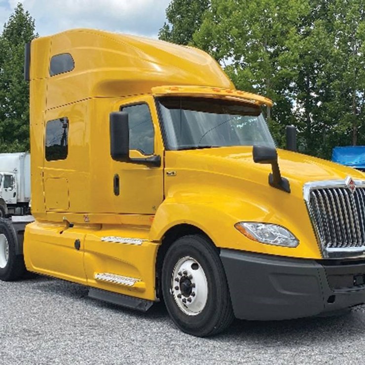 2020 INTERNATIONAL LT