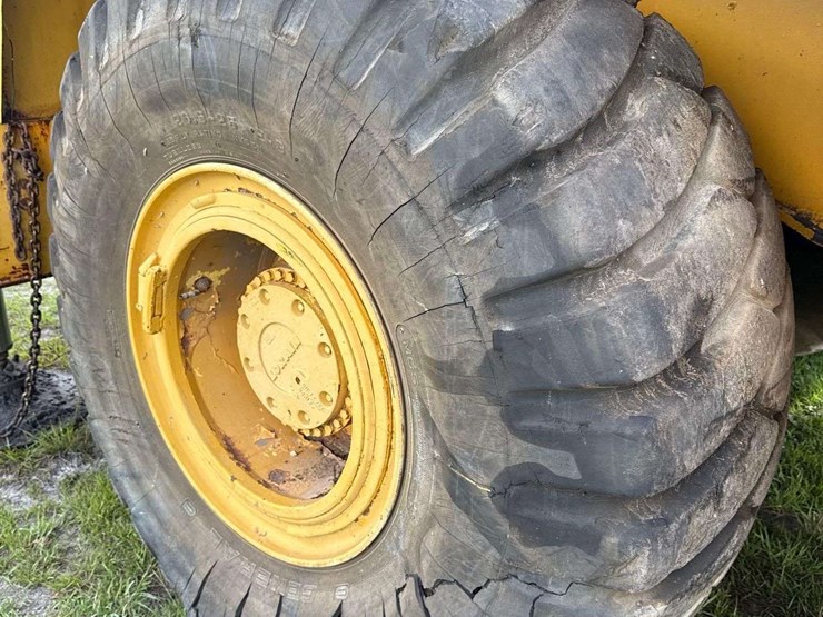 grove-4x4-rough-terrain-hydraulic-crane-image-17