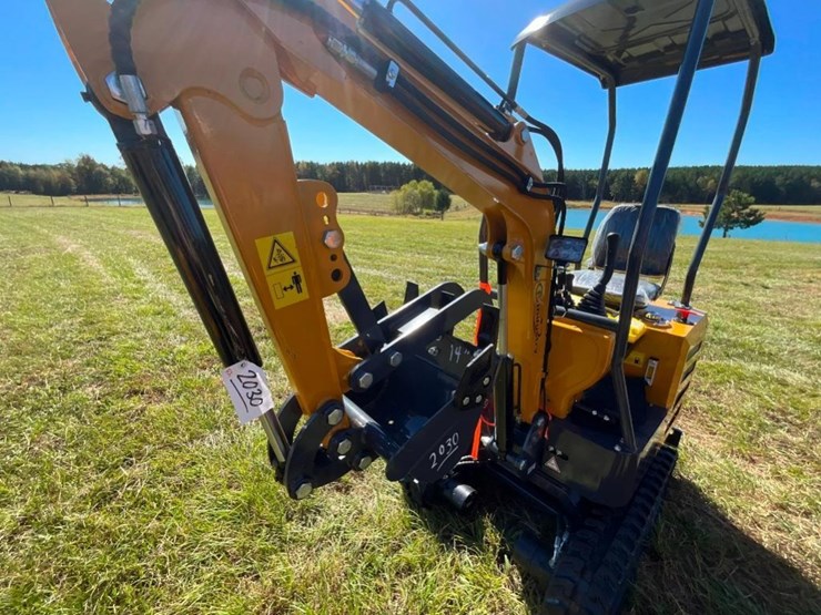unused-cfg-mx12r-mini-excavator-(rato-15hp,-9.7kw-image-2