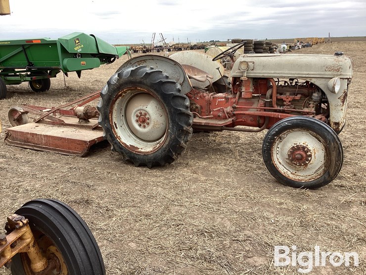 ford-tractor-image-4
