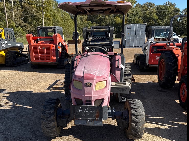 mahindra-2810-image-3