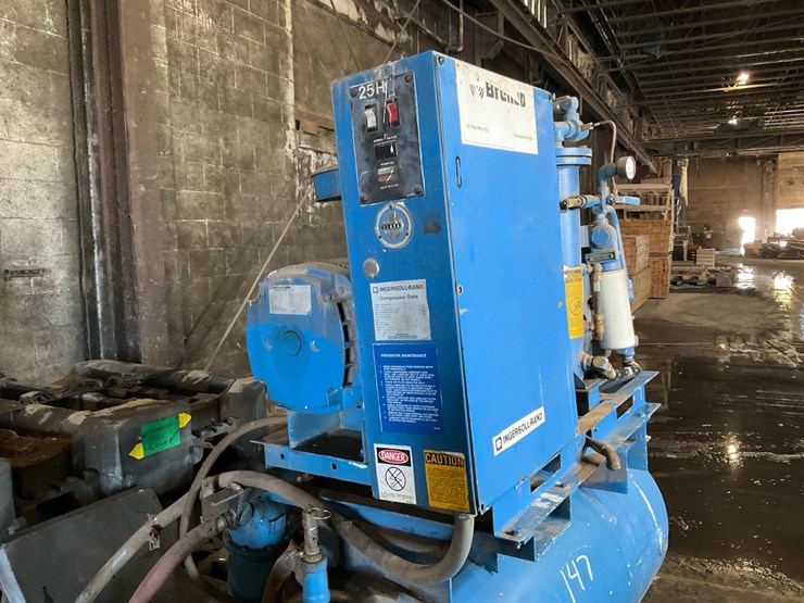 #147-•-ingersoll-rand-air-compressor-image-14