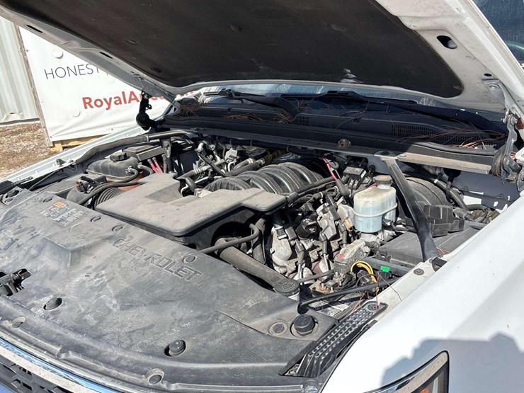 2016-chevrolet-tahoe-image-9