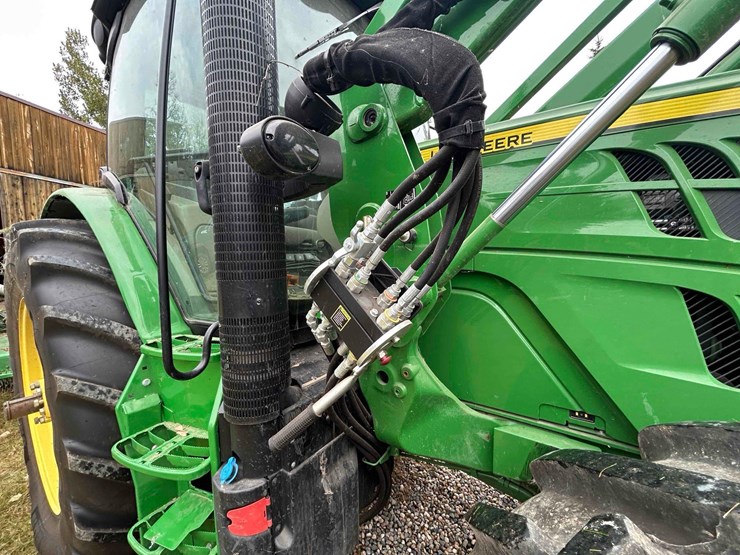 2013-john-deere-6150r-image-19