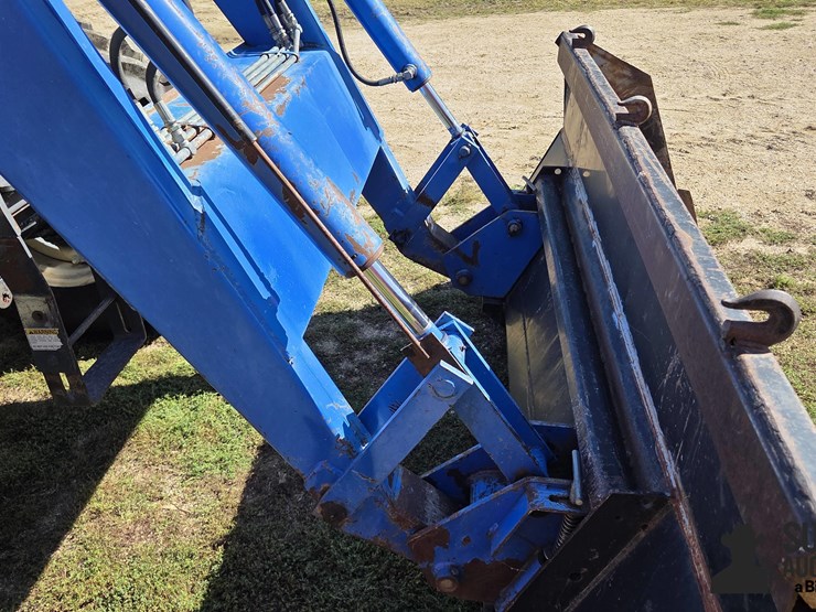 new-holland-ts110-image-18