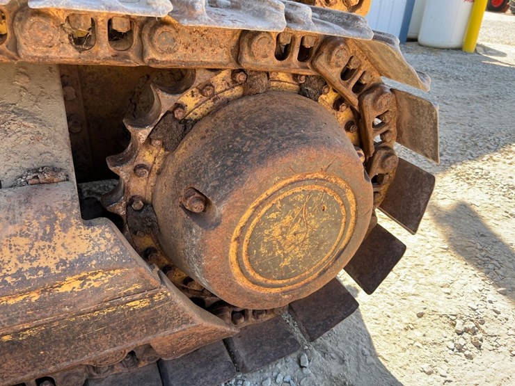 caterpillar-935b-image-17