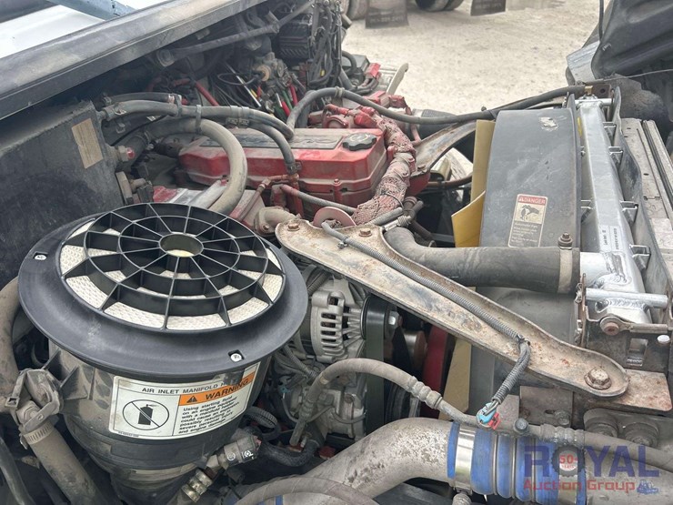 2012-freightliner-m2-106-asphalt-pothole-patcher-truck-image-7