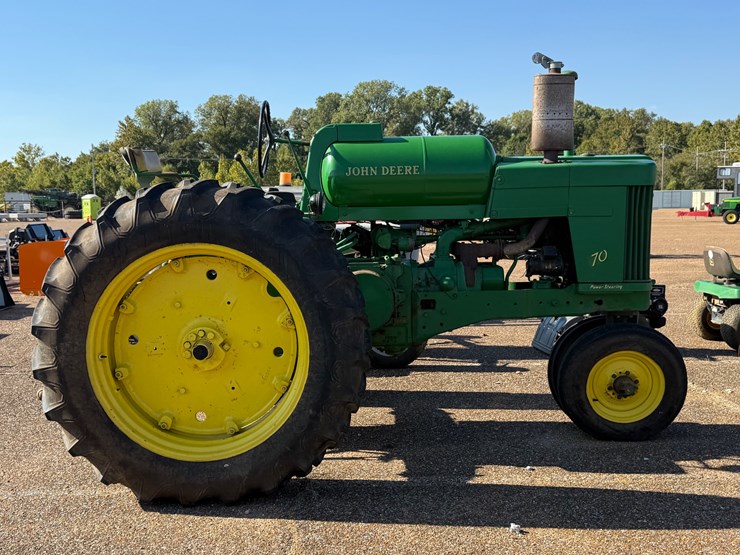 john-deere-70-image-1
