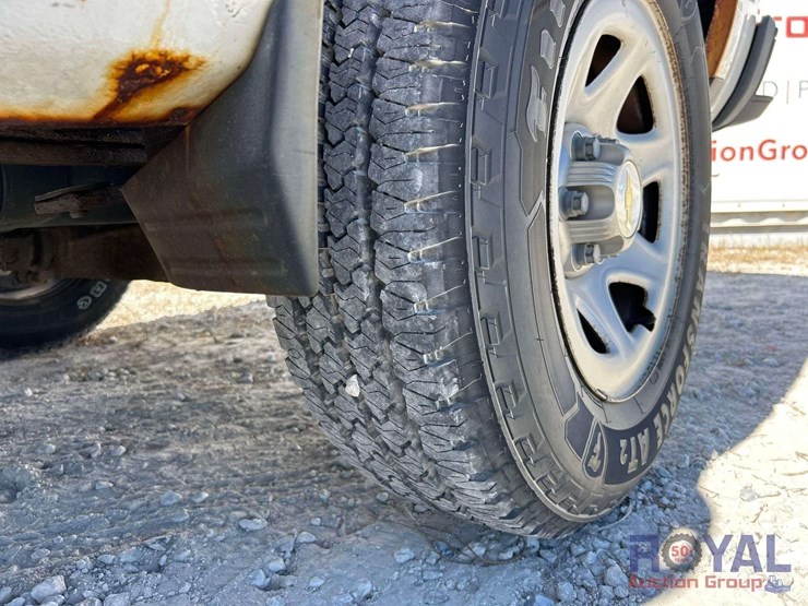 2015-chevrolet-1500-image-21