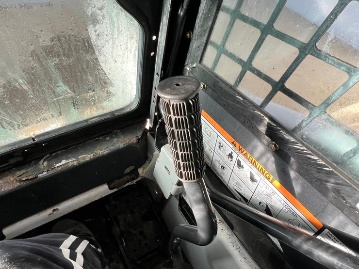 2017-bobcat-s70-image-22