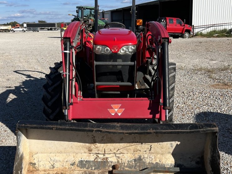 2016-massey-ferguson-2615-image-4