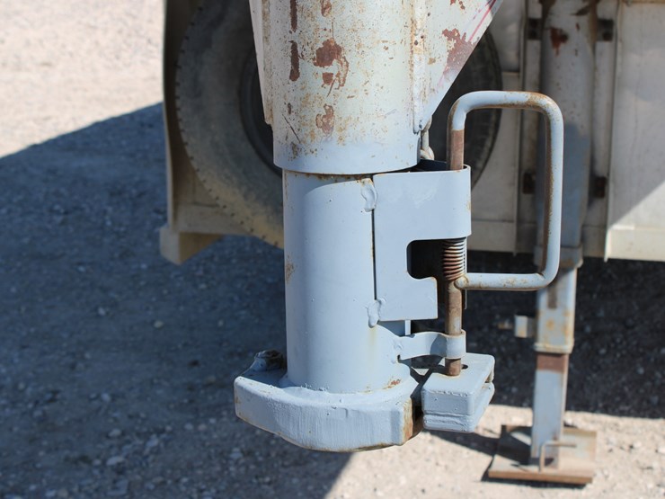 #2090-•-#2090--1988-sooner-aluminum-stock-trailer-image-17