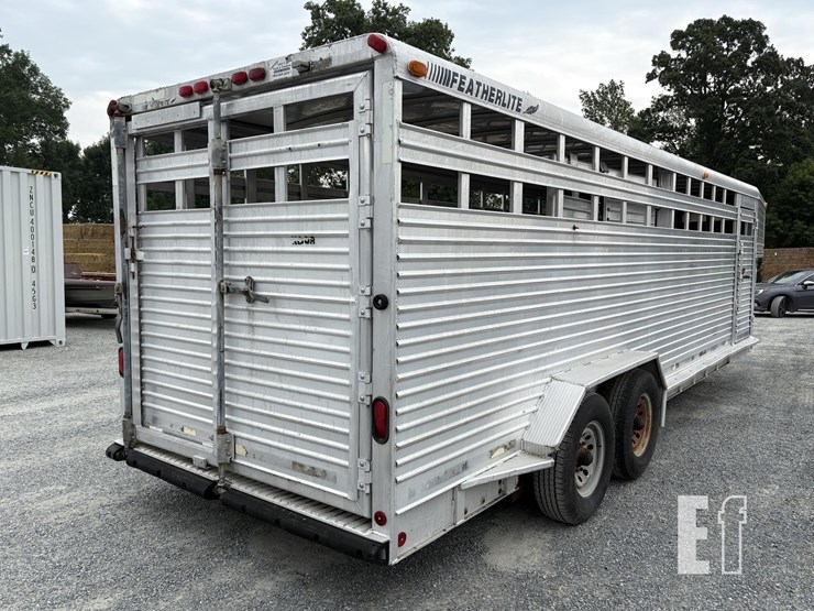 1995-featherlite-24-ft-image-5