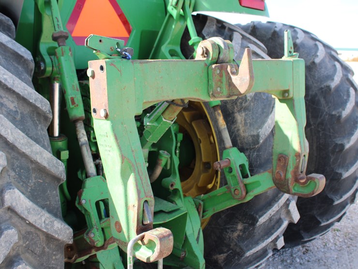 john-deere-8320-image-35