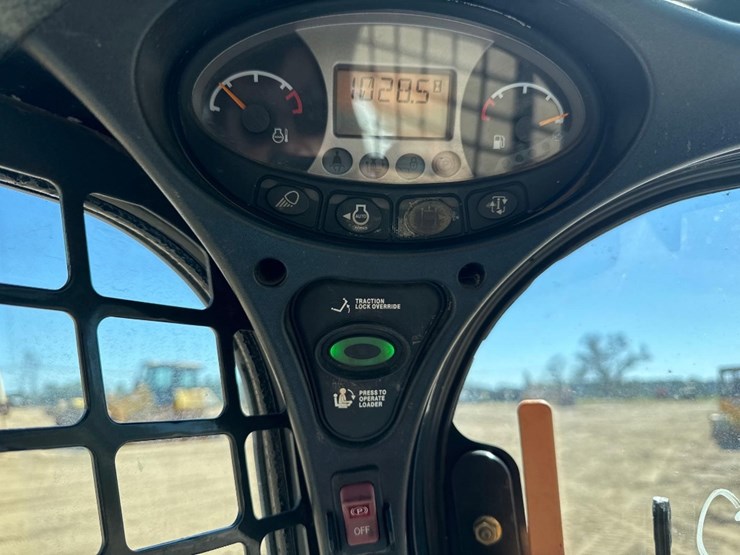 2017-bobcat-t650-image-23