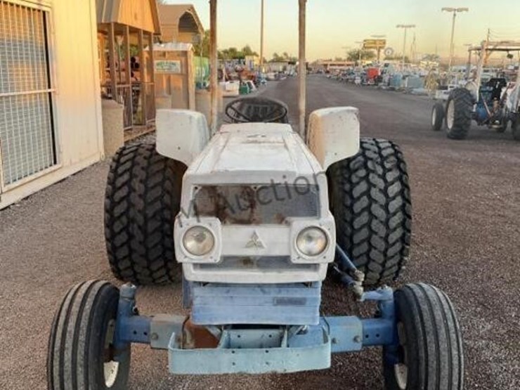 mitsubishi-my750-tractor-image-3