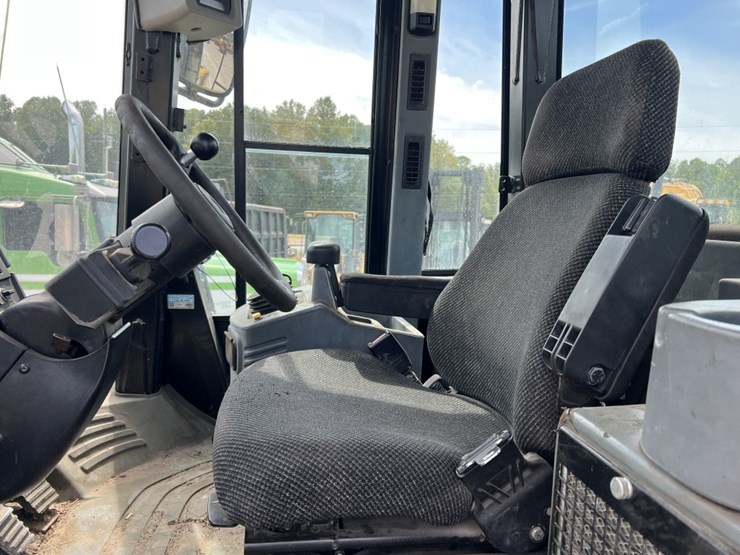 2004-caterpillar-962g-image-11