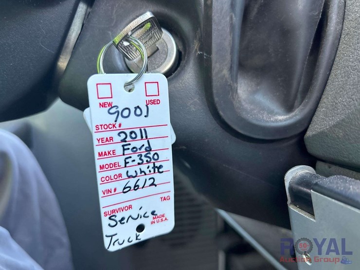 2011-ford-f350-image-40