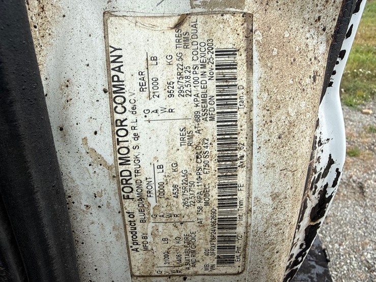 2004-ford-f750-image-22