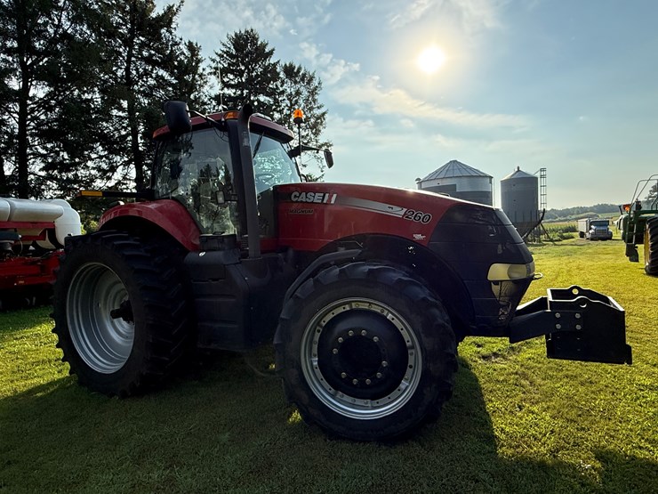 2014-case-ih-magnum-260-image-12
