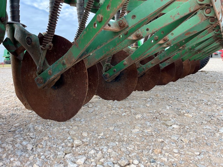 john-deere-16-image-6