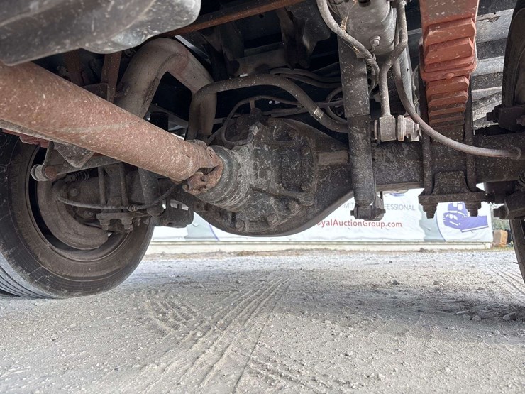 2012-ford-f550-image-35