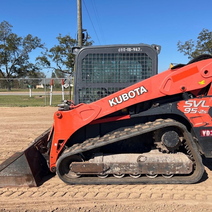 2017 KUBOTA SVL95-2S