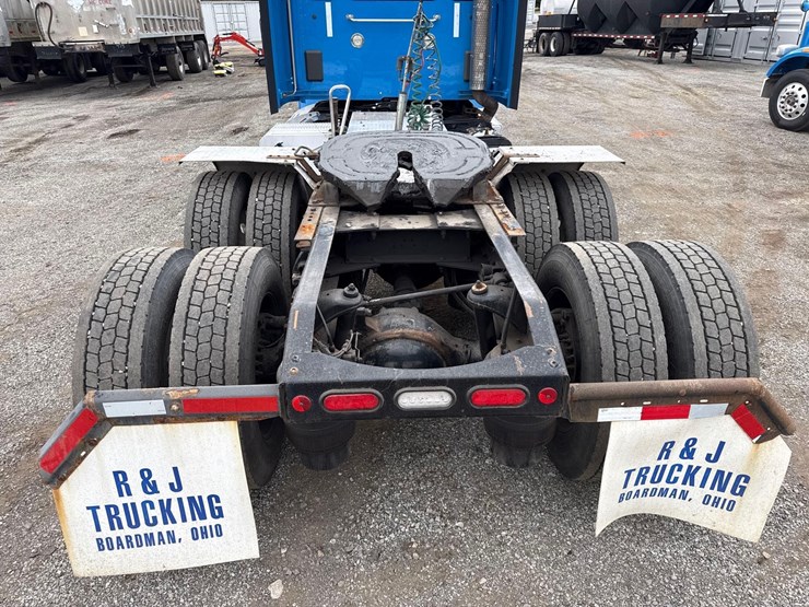 2018-peterbilt-579-image-5