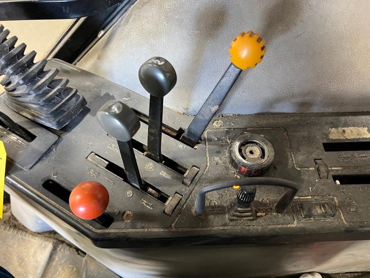 case-ih-5230-image-24