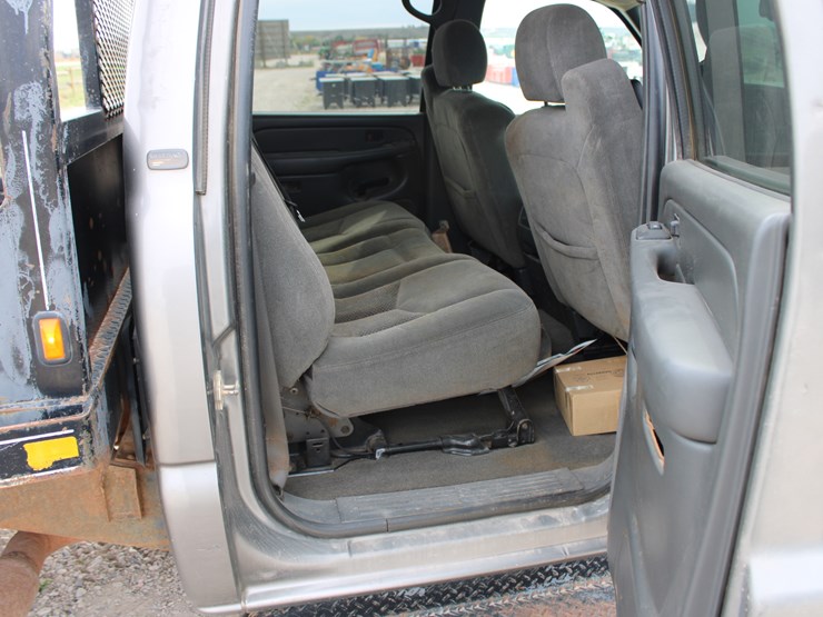 2006-chevrolet-3500-image-20