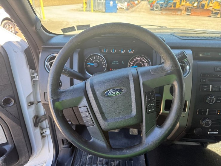 2014-ford-f150-image-26