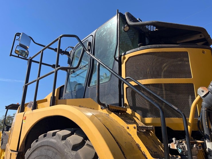 2019-caterpillar-740-gc-image-10