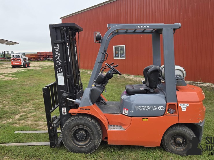 toyota-7fgu25-image-8